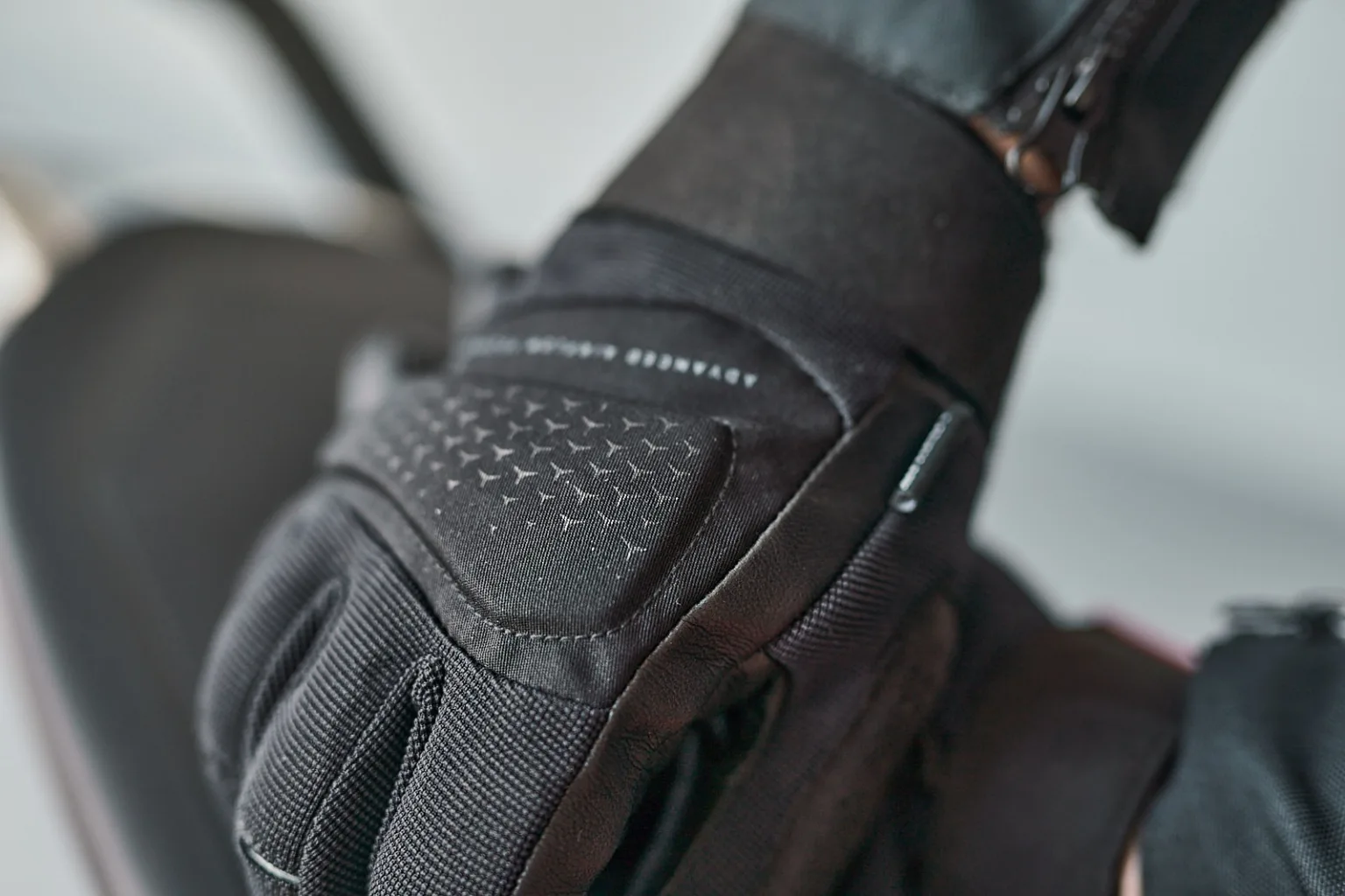 AIR 2.0 MEN BLK S - obrazek 5