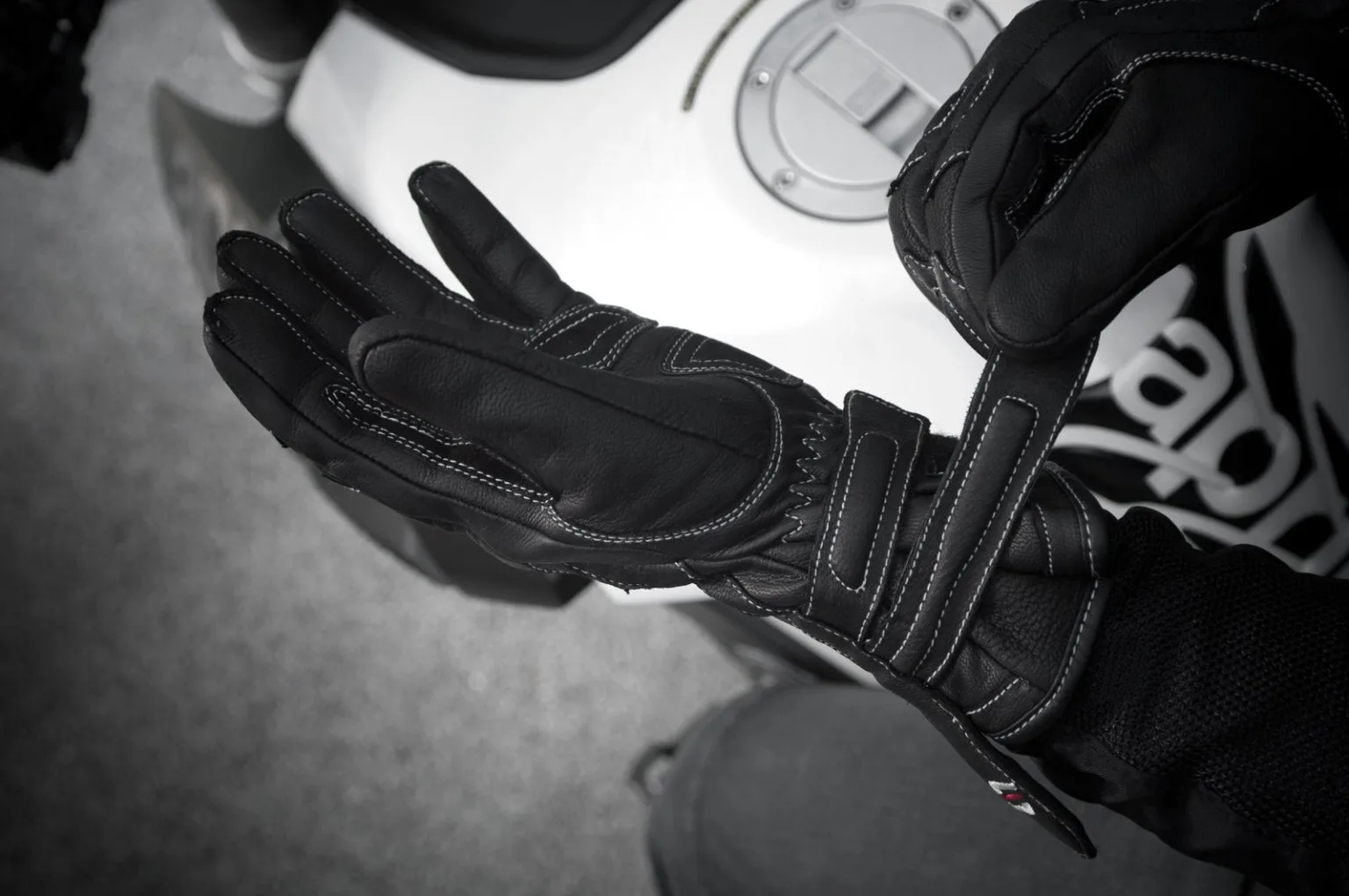 MODENA BLACK S - obrazek 6